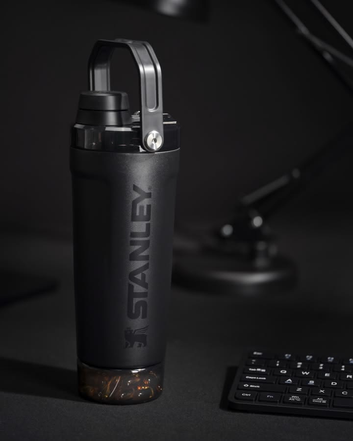 Stanley 20oz protein shaker Pakistan